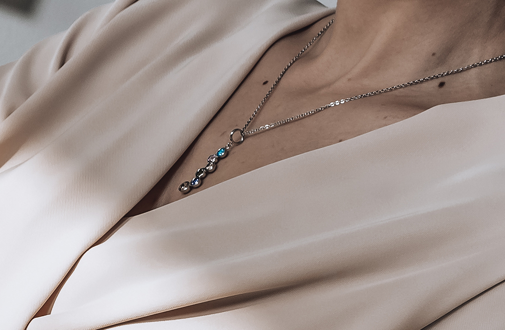 DeKoster_Schmuck_im_Holiday_Inn_2020-02-10_0814_x_small_kette_1